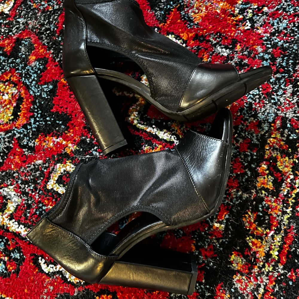 La Canadienne Sandal Booties - Never worn